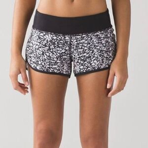 Lululemon Speed Short (2 1/2") 10